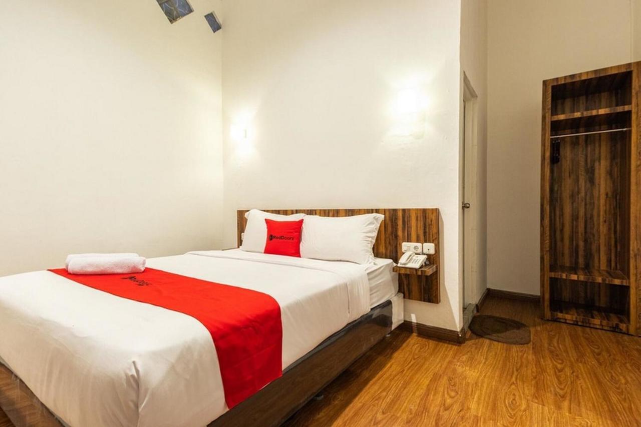 Reddoorz @ Binjai Hotel Kültér fotó